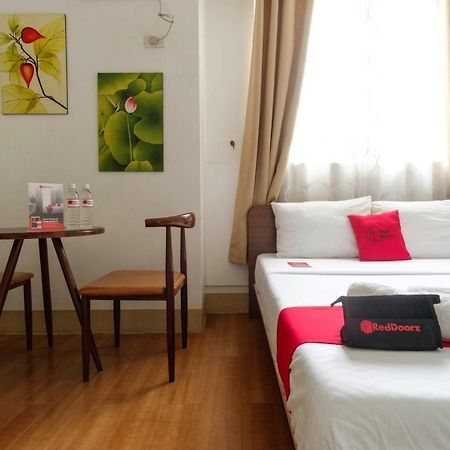 Hotel Reddoorz Near V Mapa Station Manila Exterior foto